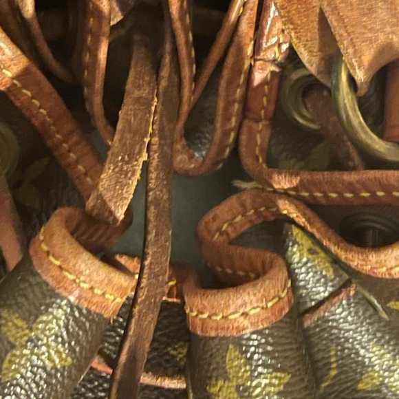 Louis Vuitton Monogram Noe bucket Shoulder. - Picture 15 of 15